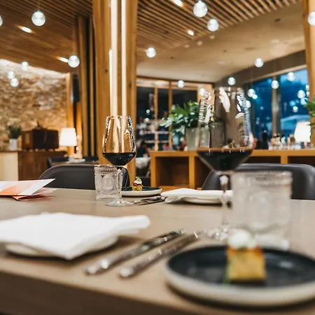 Peaks Place Apartment-hotel & Spa-7 By Interhome